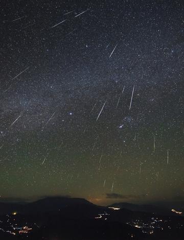 Geminids Meteor Shower: Tips and Tricks for Catching a Glimpse	